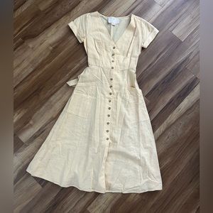 Discontinued Gal Meets Glam Pale Yellow Linen Dress with Buttons — size 2
